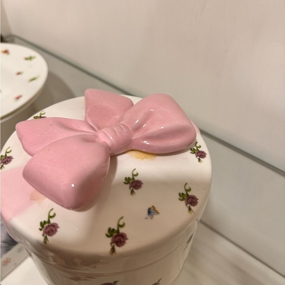 Coquette Telefloral Round Package Ceramic Jar Lavender bow - Picture 4 of 9